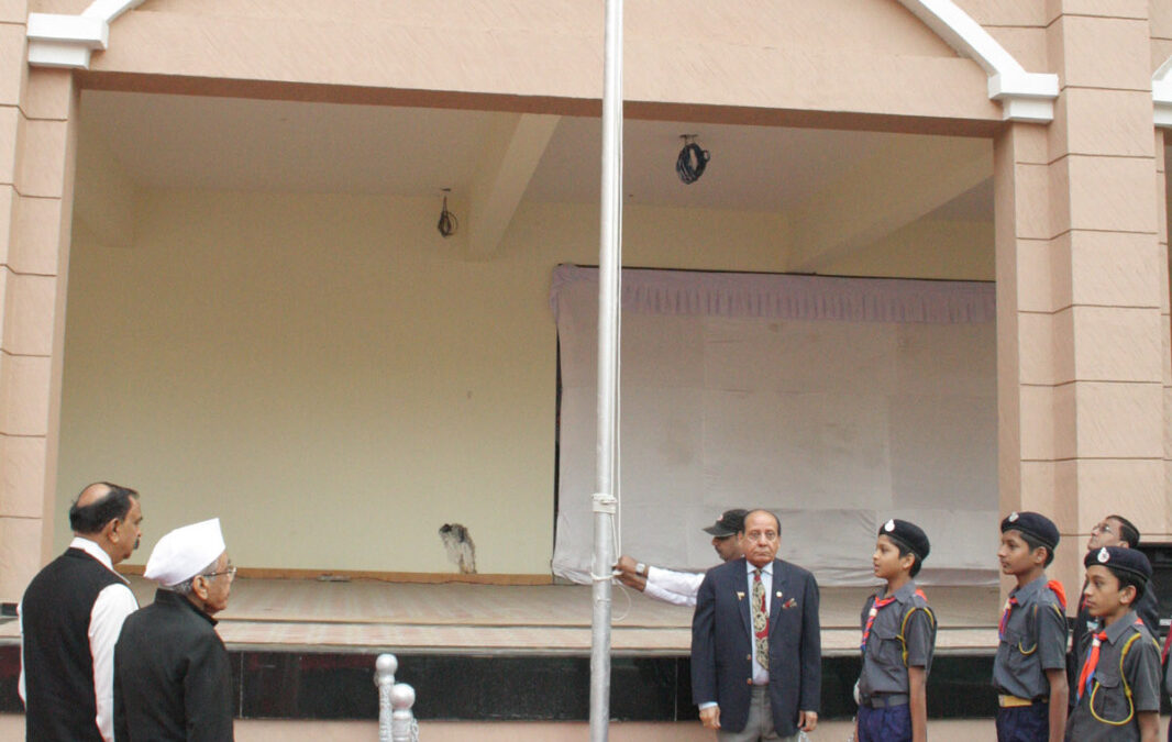 Flag hoisting in Bvpm